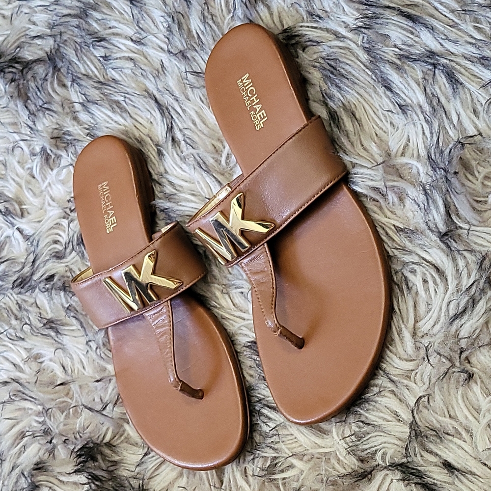 Sandals - Picture 1 of 3
